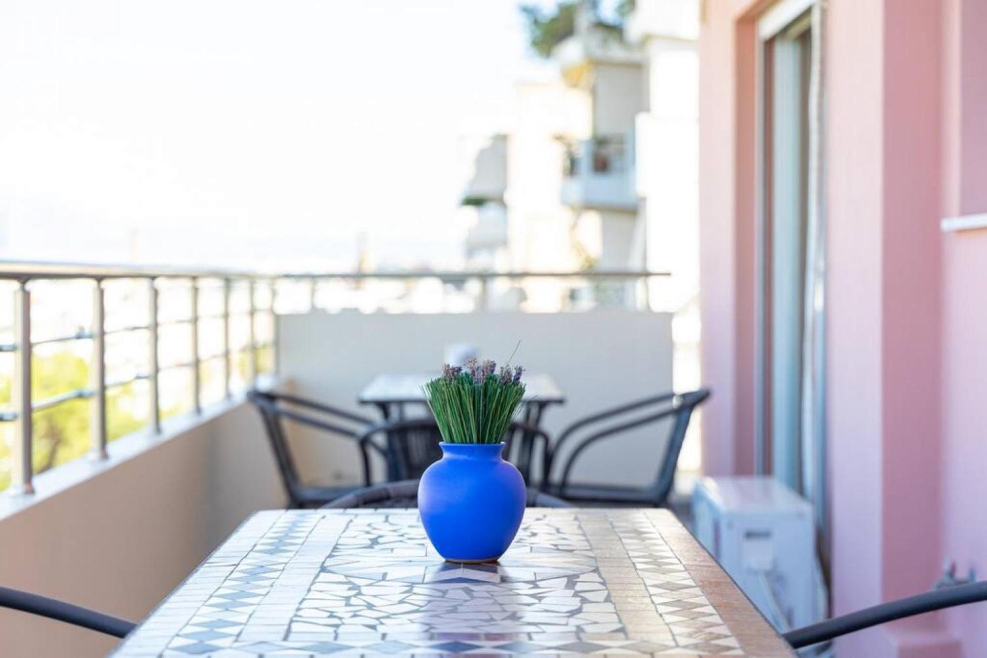 Petralona dazzling top floor 1BD/AP Atene Esterno foto