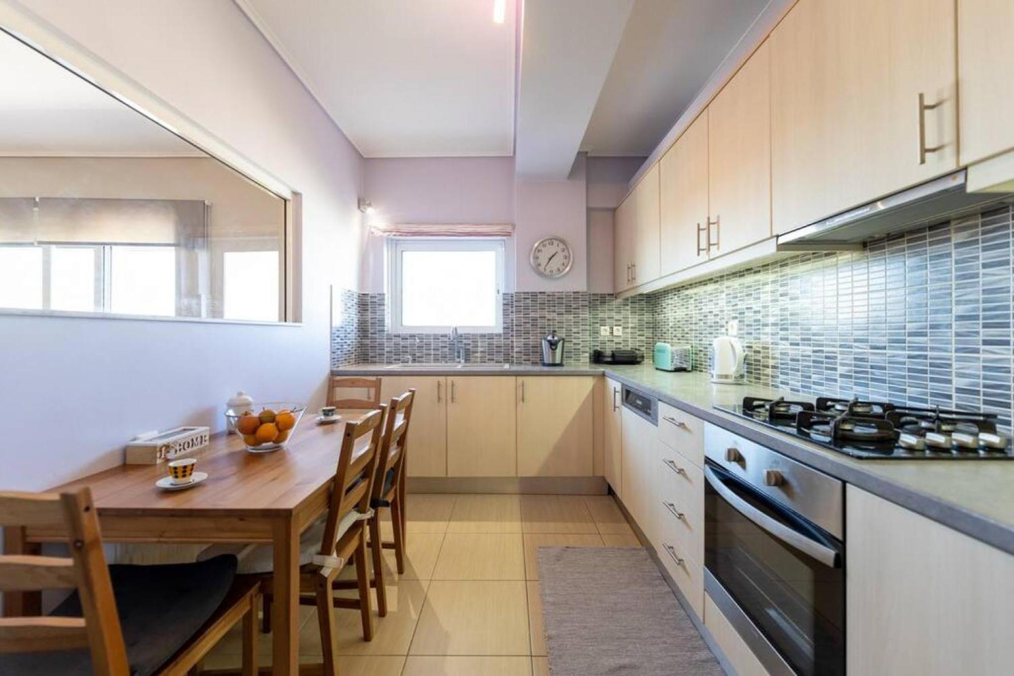 Petralona dazzling top floor 1BD/AP Atene Esterno foto