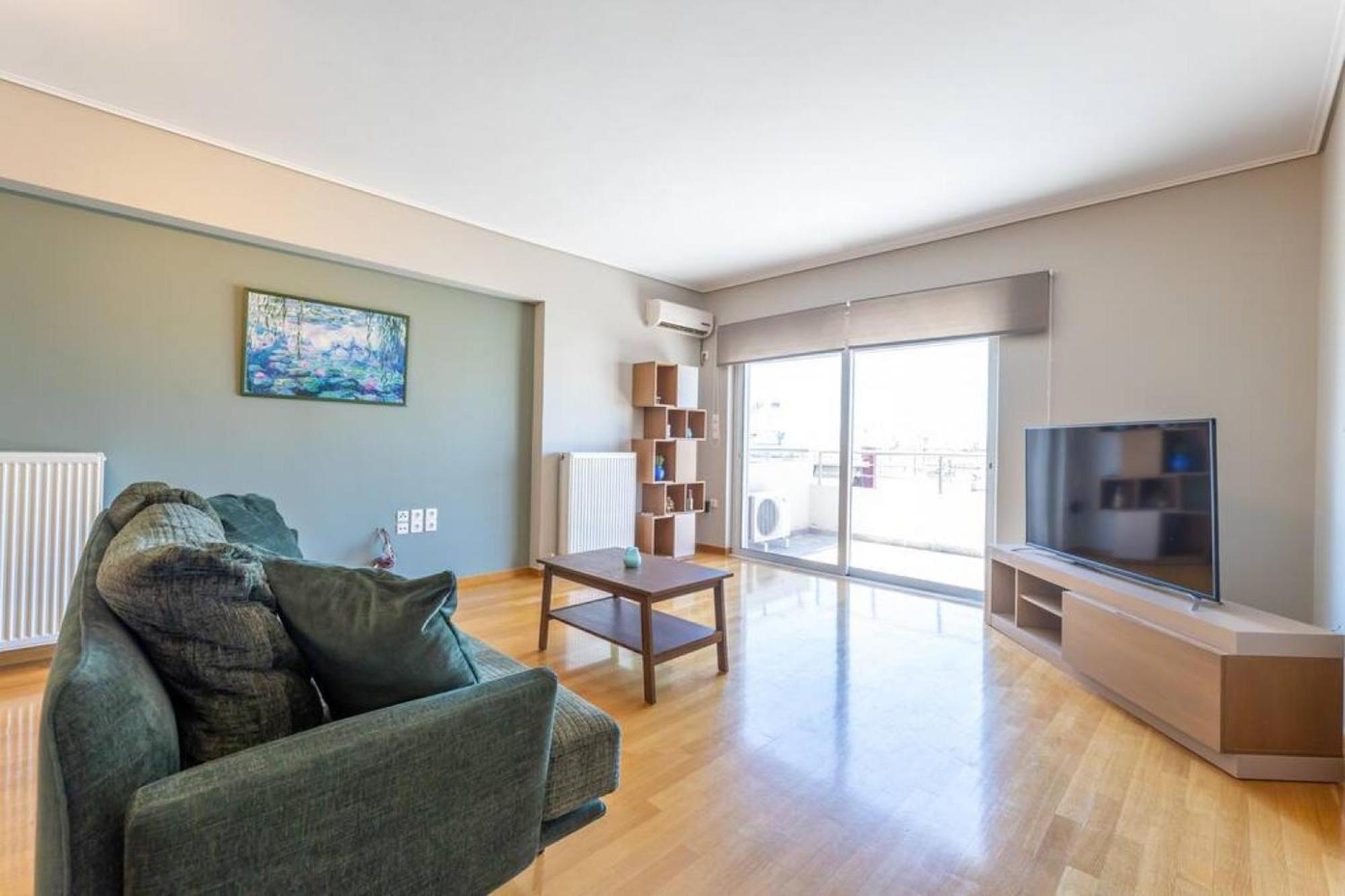 Petralona dazzling top floor 1BD/AP Atene Esterno foto